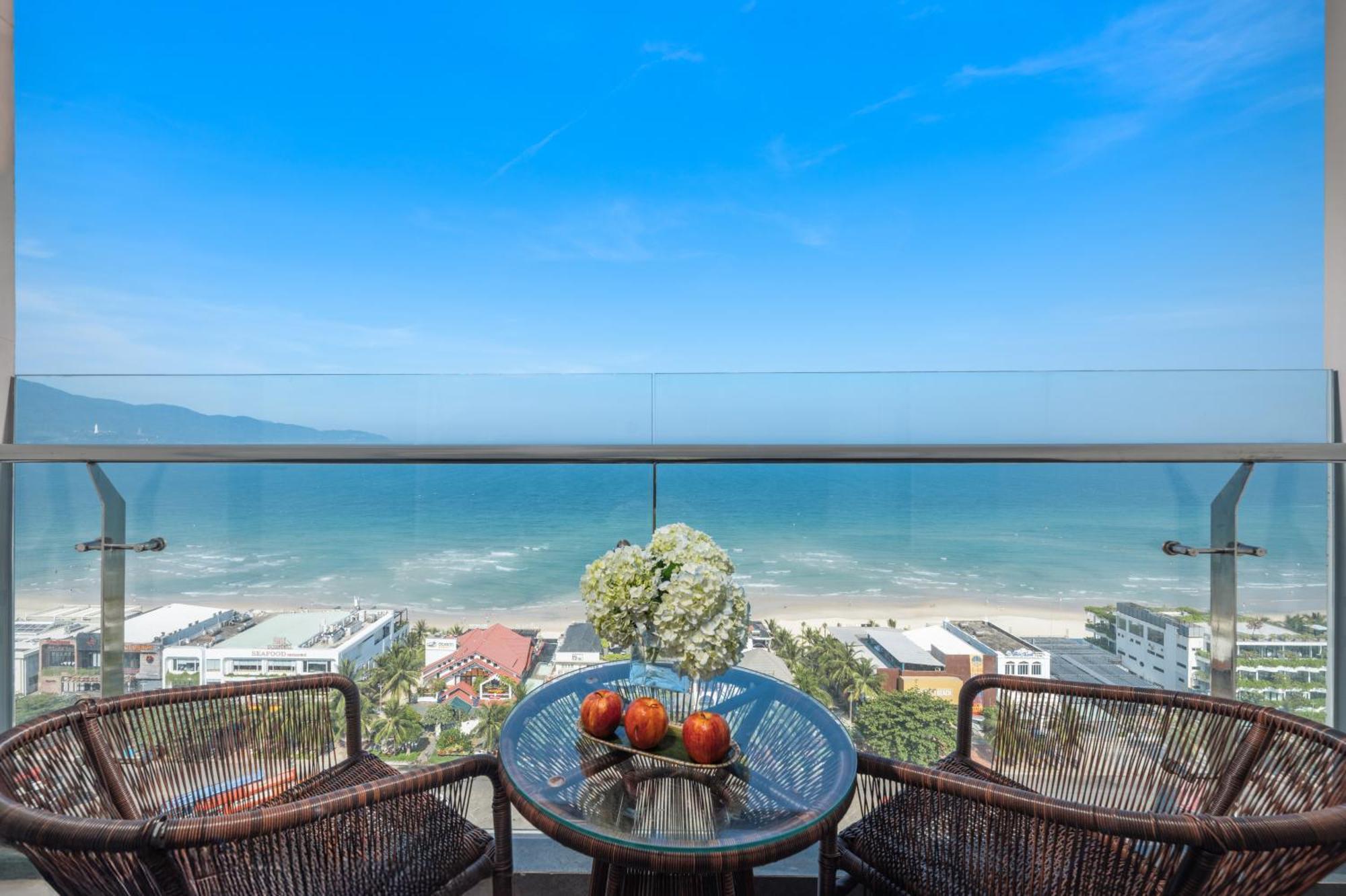 Canvas Danang Beach Hotel Exteriér fotografie